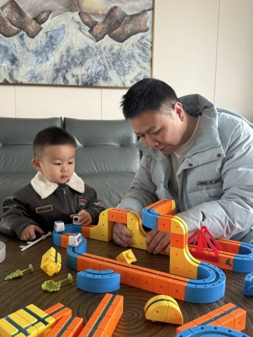 Mom J. Family（东莞 / Dongguan）